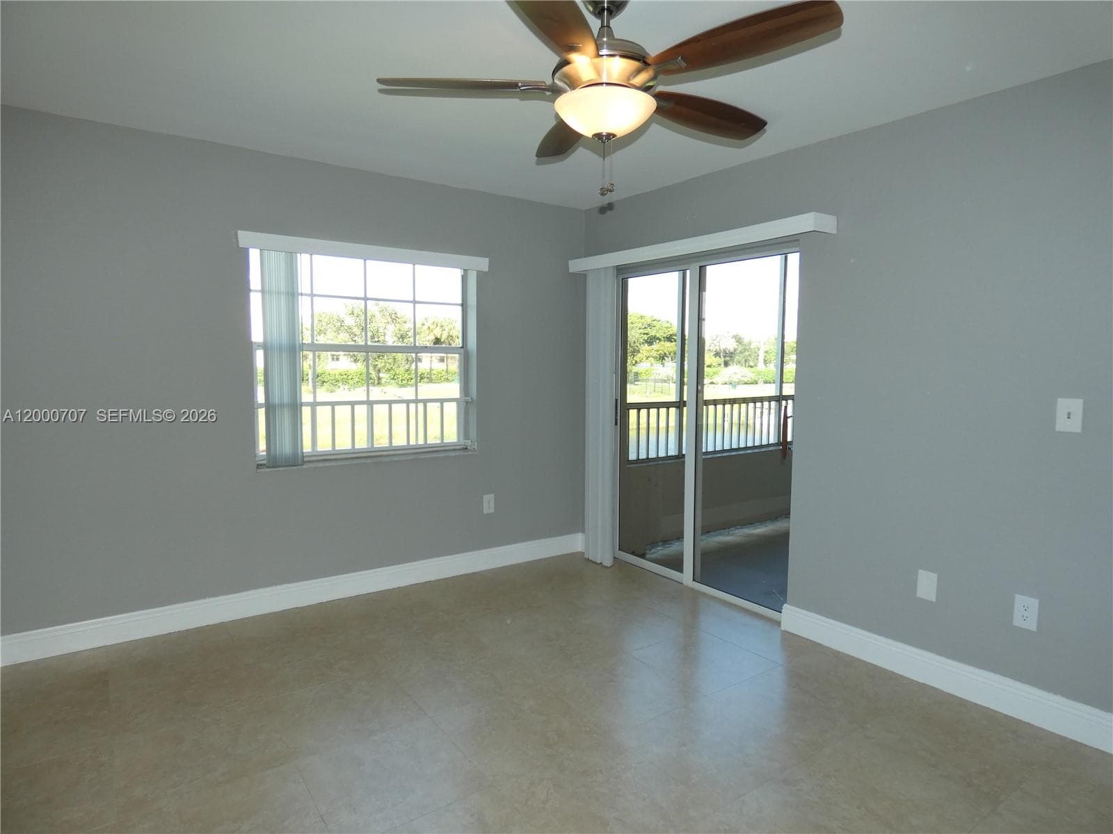 2841 Oakland Forest Dr 207 photo 8