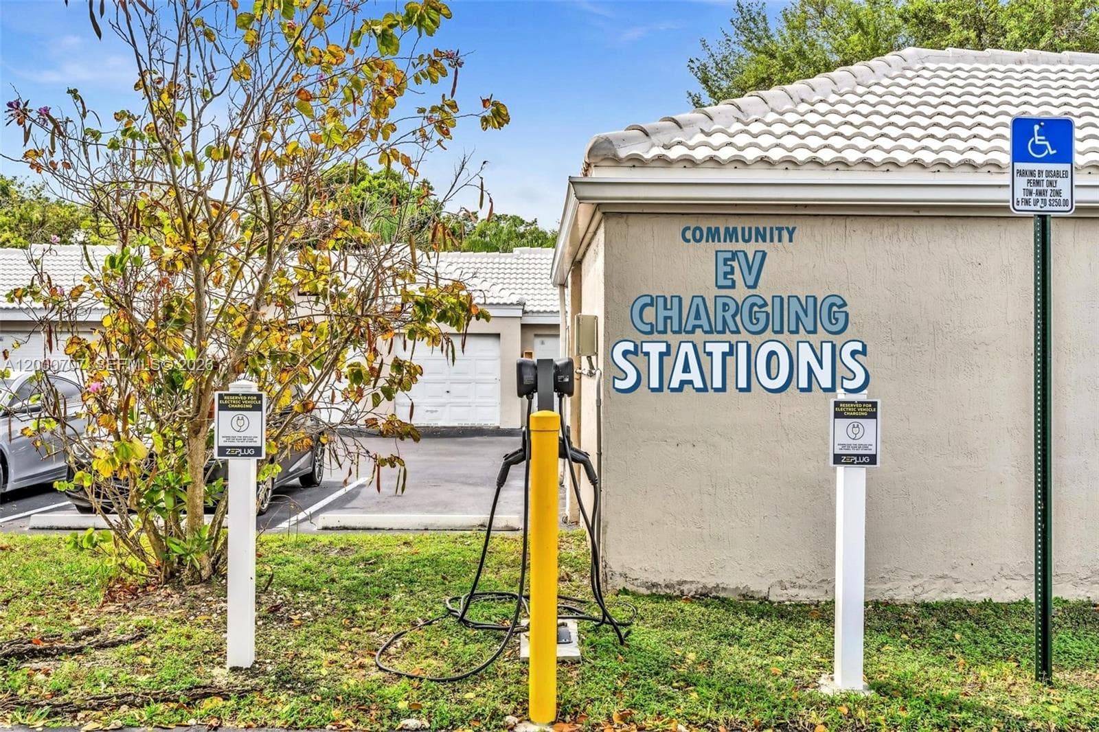 2841 Oakland Forest Dr 207 photo 25