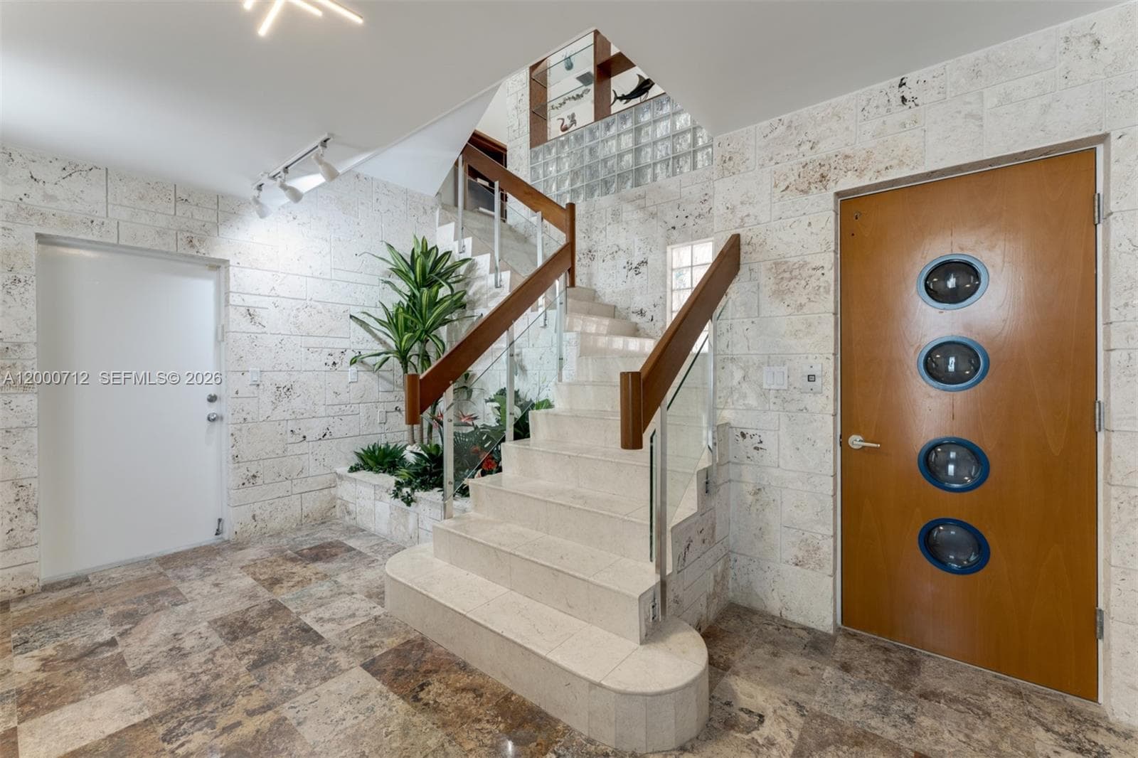 137 Sapodilla Dr photo 16