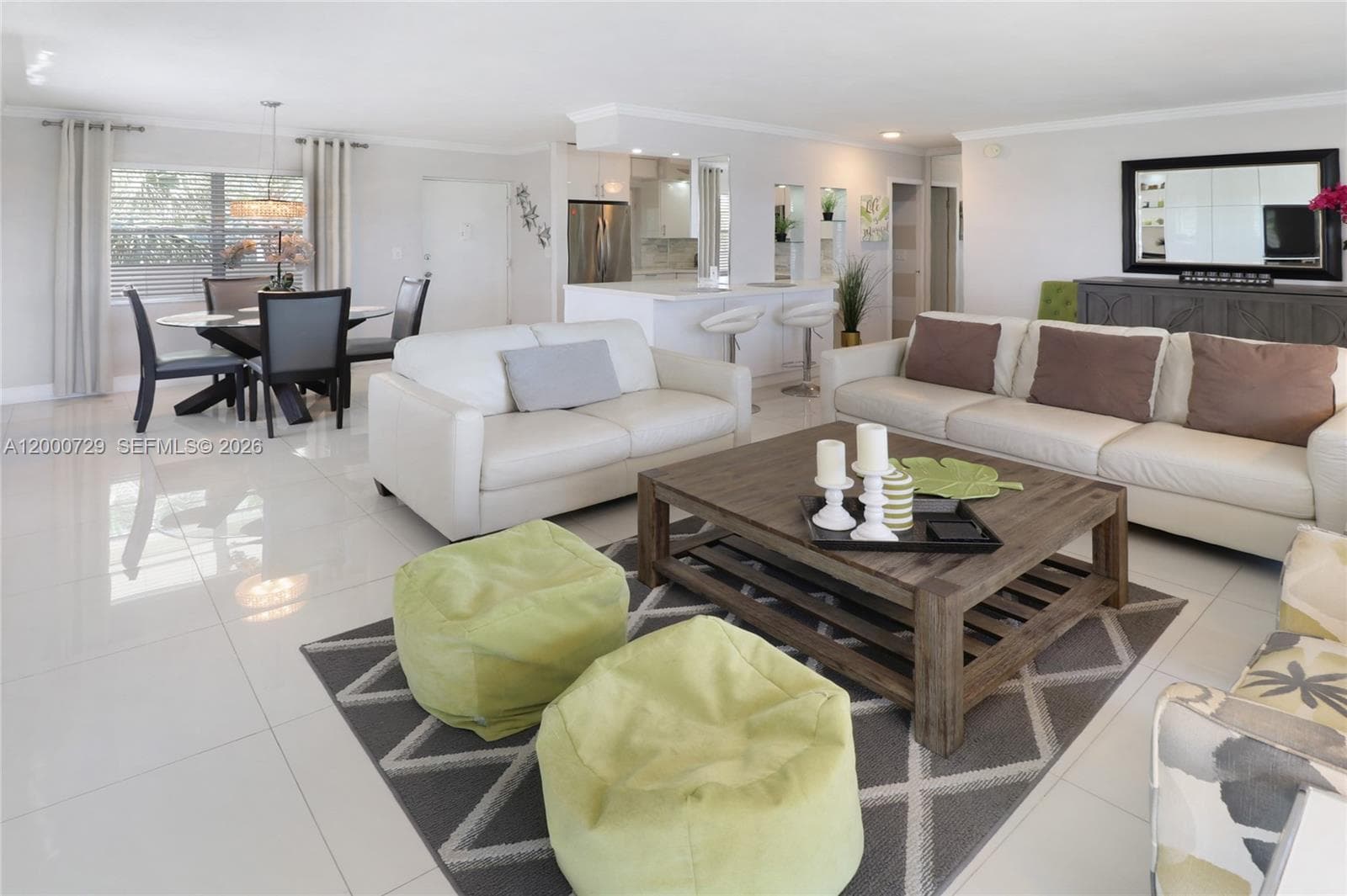 220 Kings Point Dr 415 photo 6