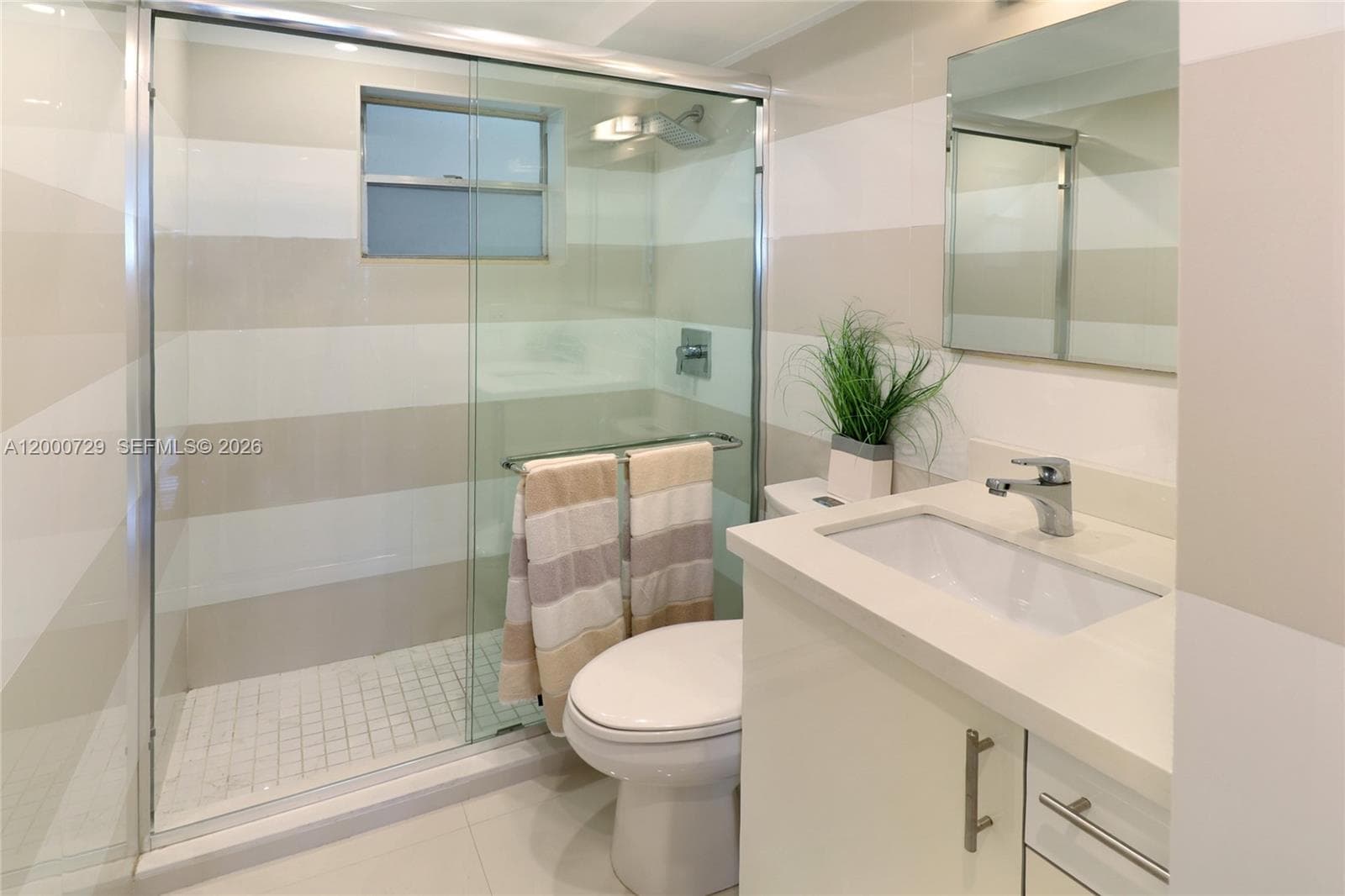 220 Kings Point Dr 415 photo 20