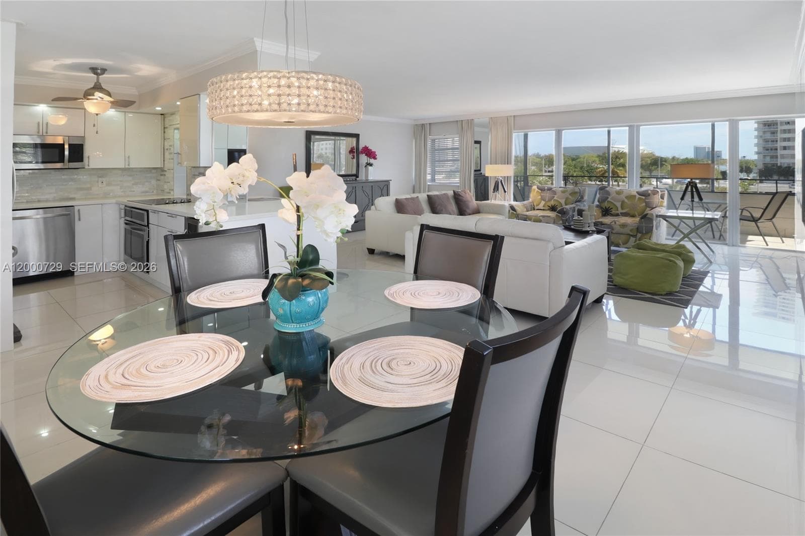 220 Kings Point Dr 415 photo 9