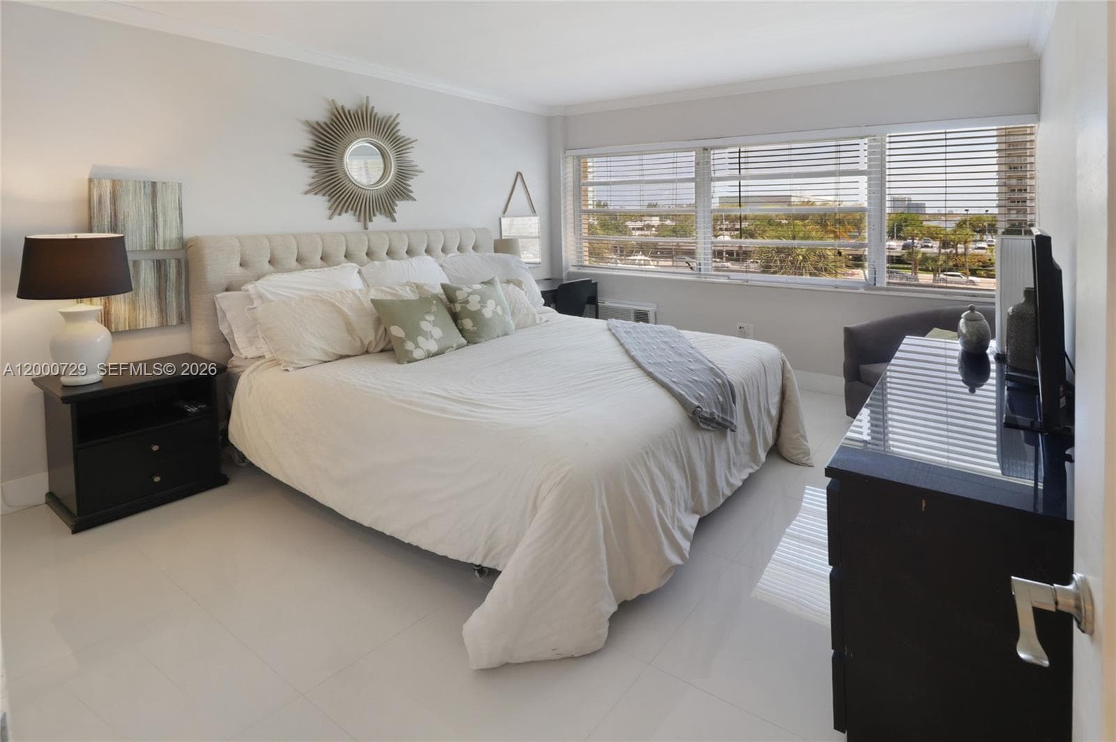 220 Kings Point Dr 415 photo 15