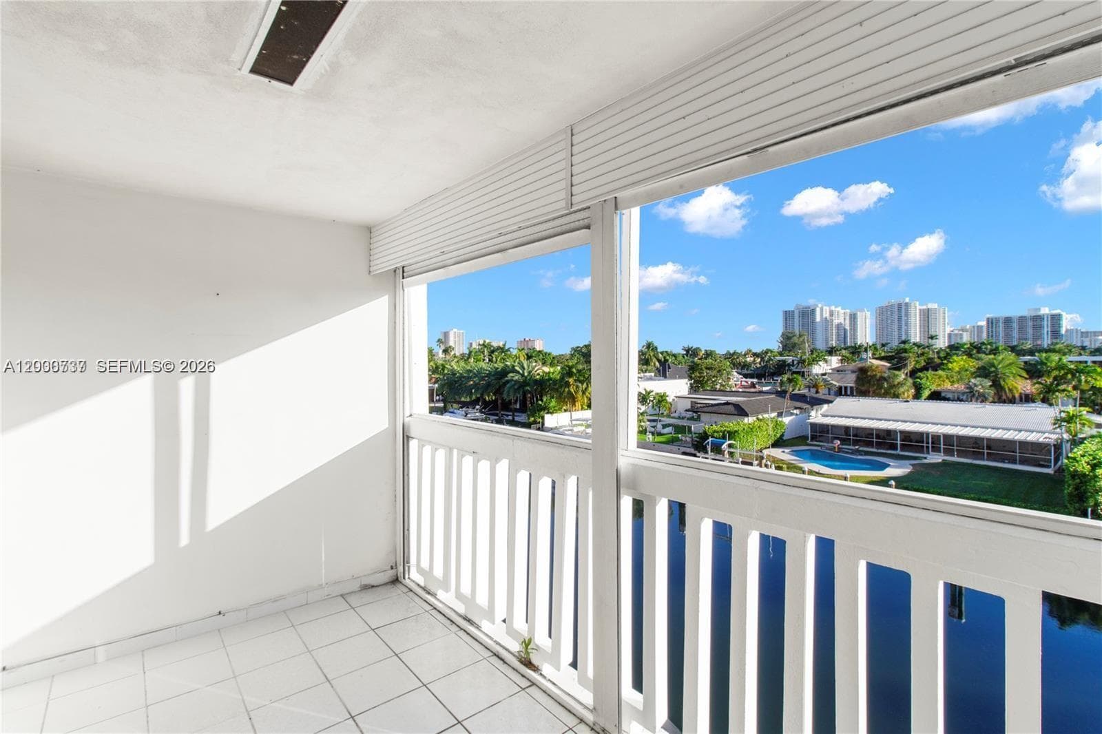 455 Paradise Isle Blvd 402 photo 18