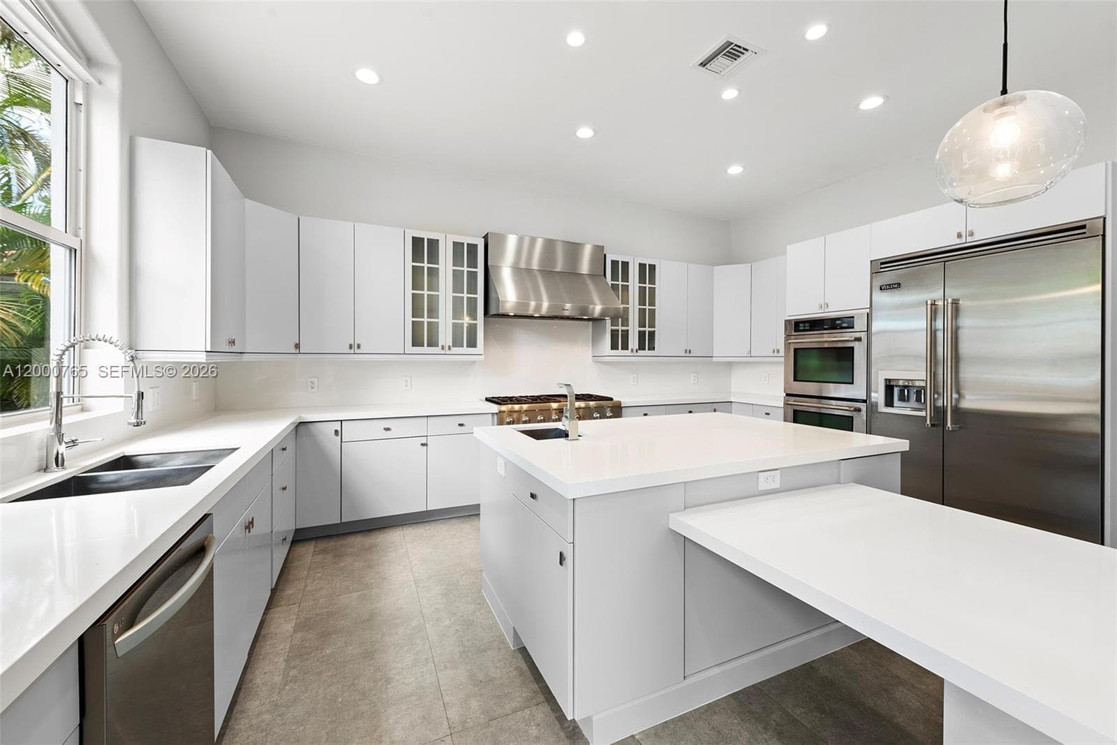 552 PALM DRIVE photo 16