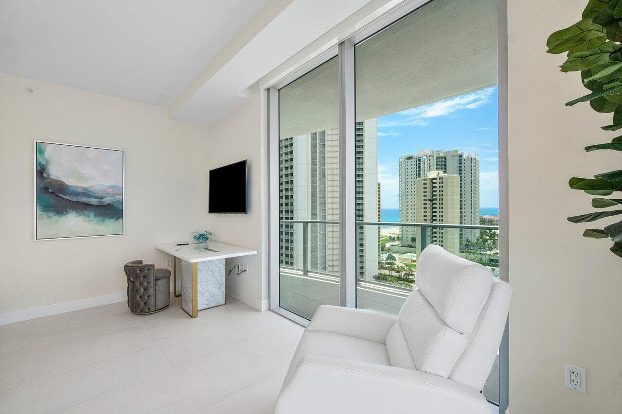 3100 N Ocean Drive 1505p photo 20