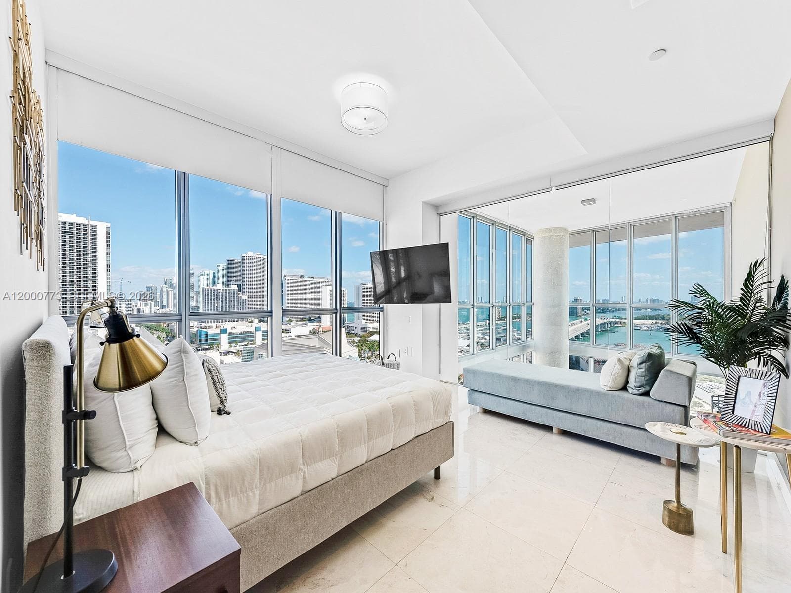 1100 Biscayne Blvd 2105 photo 12