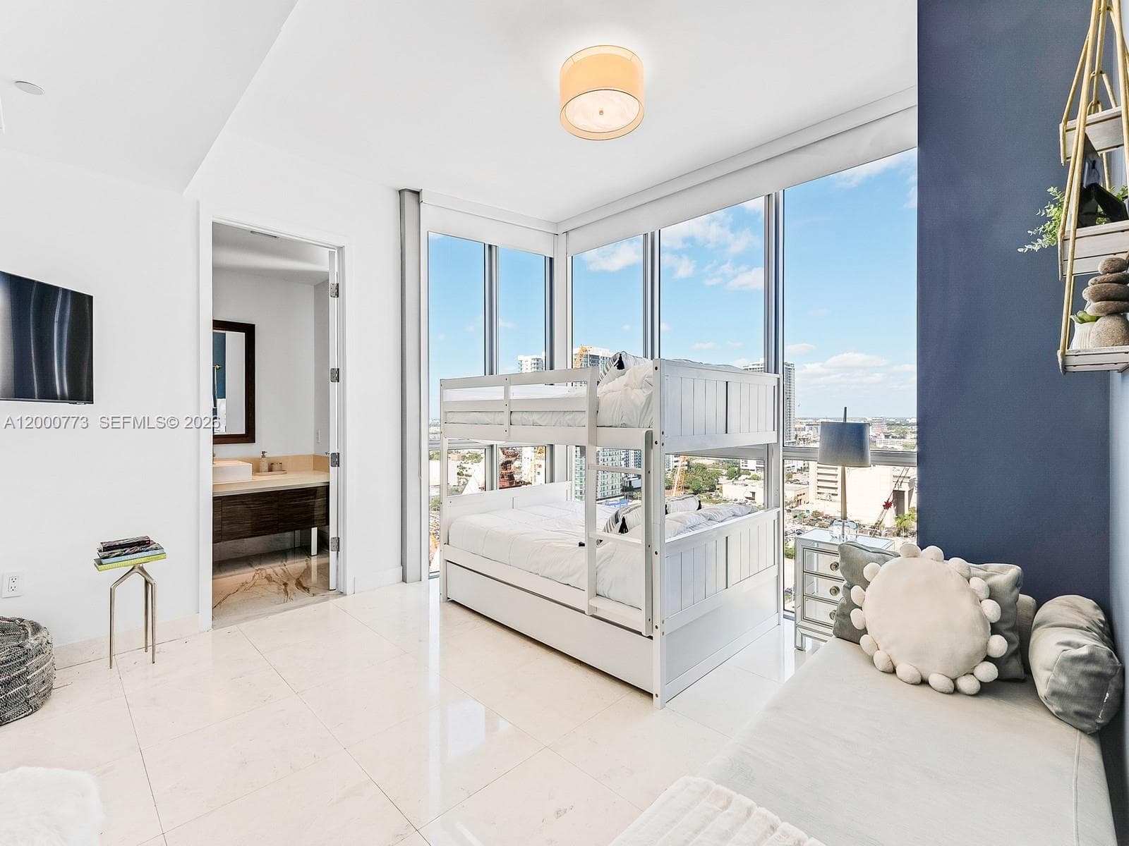 1100 Biscayne Blvd 2105 photo 15