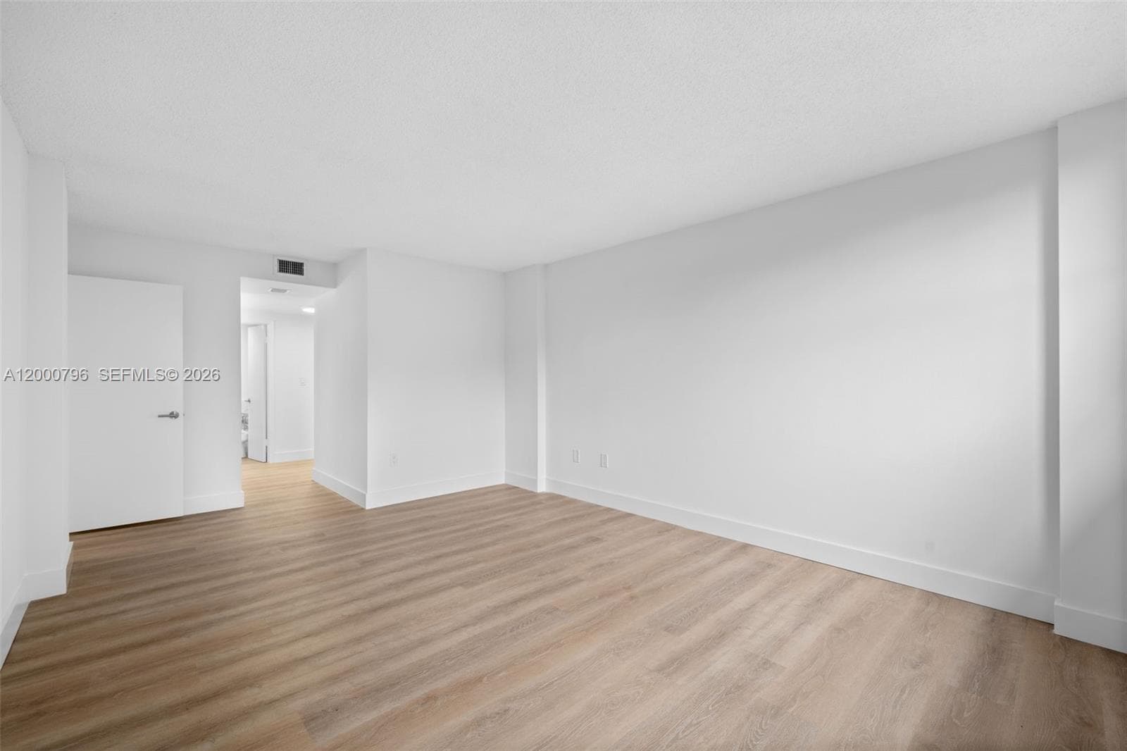 177 Ocean Lane Dr 106 photo 17