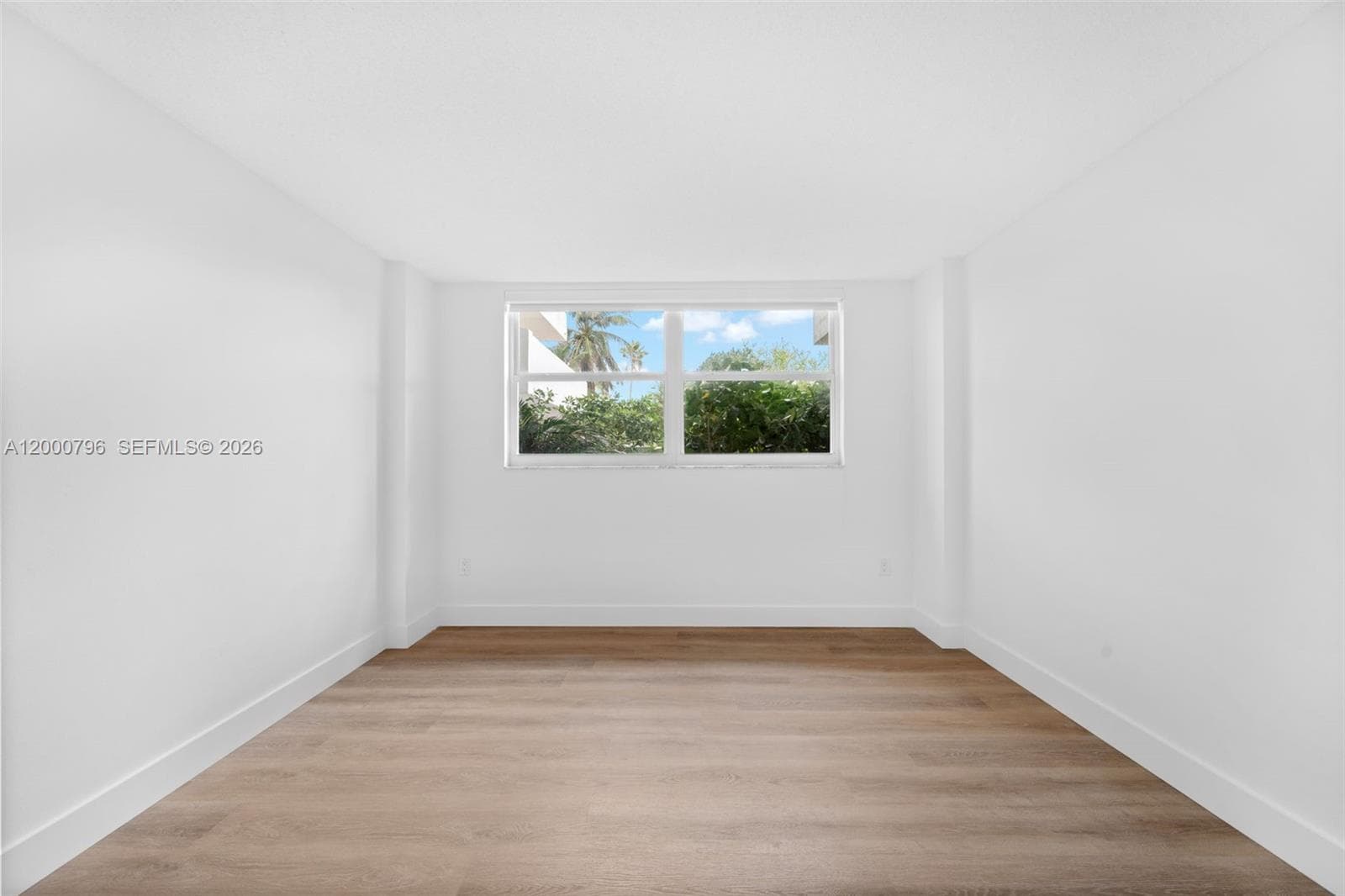 177 Ocean Lane Dr 106 photo 14