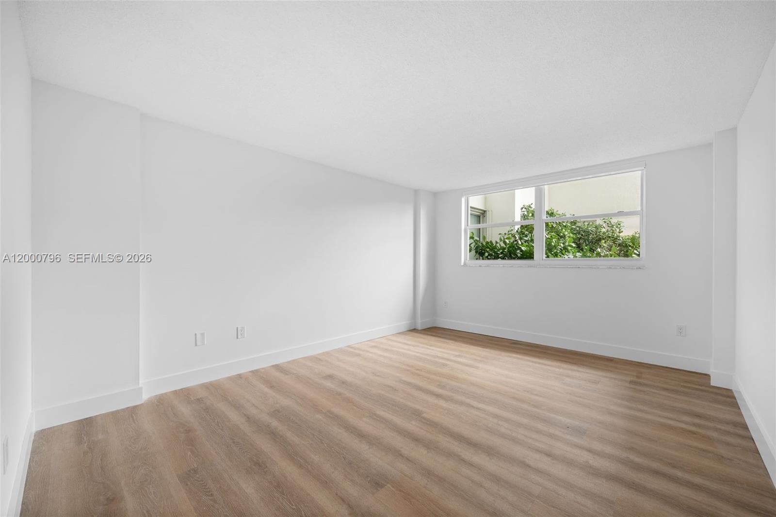 177 Ocean Lane Dr 106 photo 15