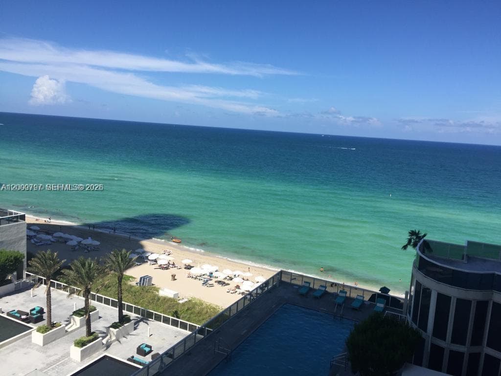 15811 Collins Ave 803 photo 2