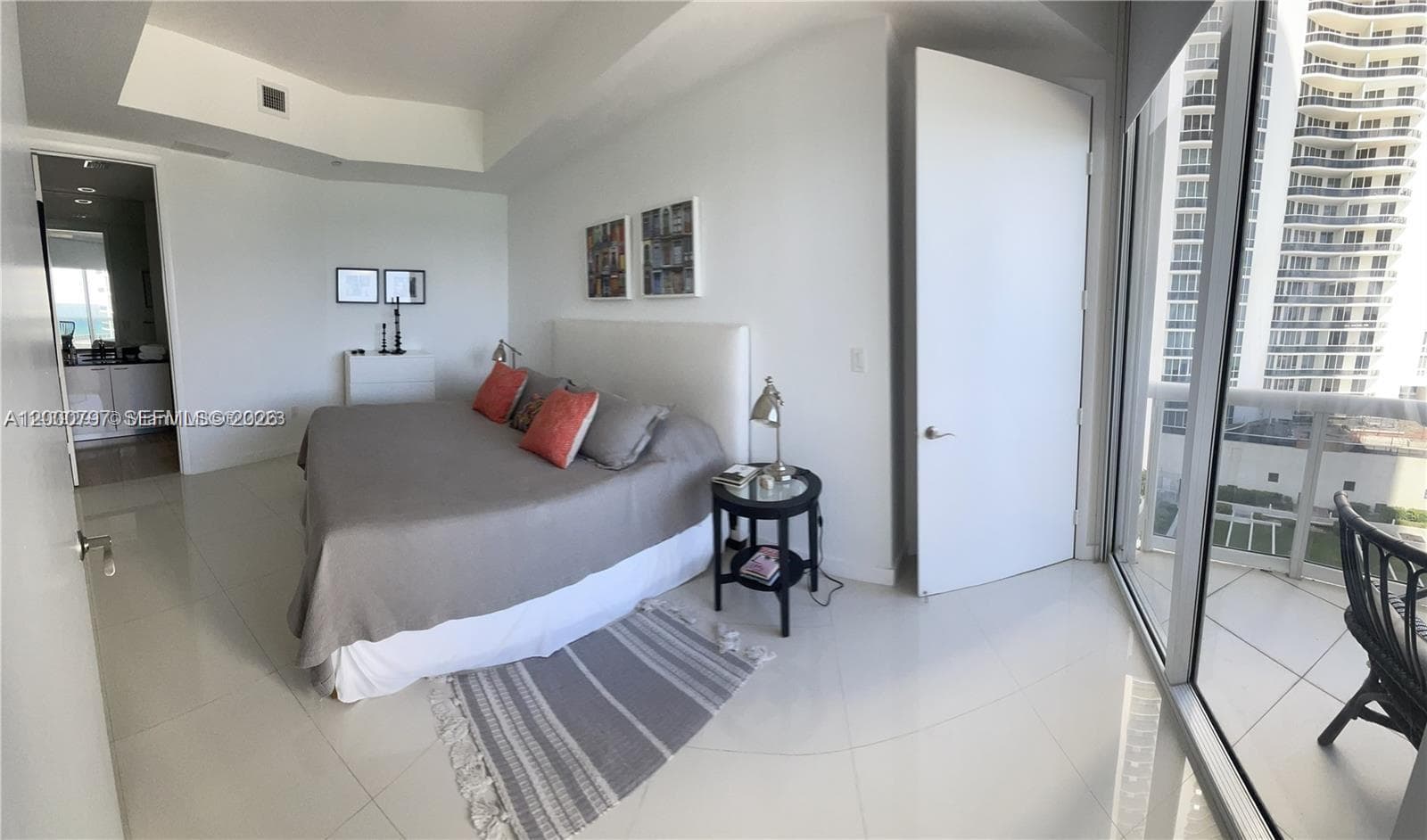 15811 Collins Ave 803 photo 18