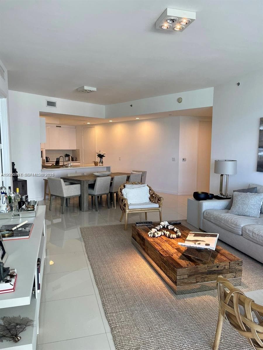 15811 Collins Ave 803 photo 11