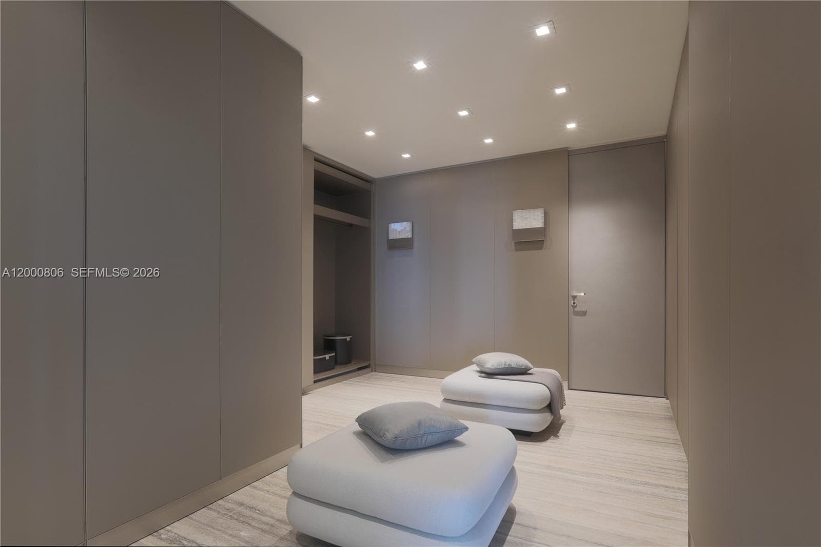 18975 Collins Ave 4800 photo 22