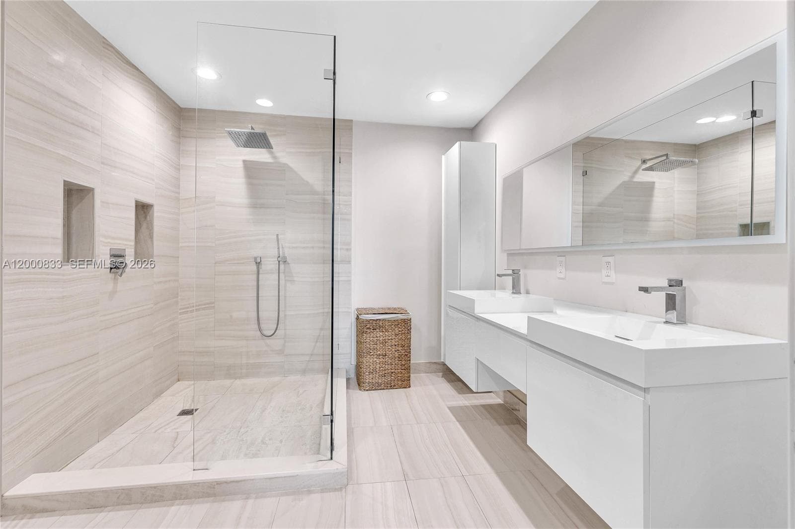 3029 188th St 721 photo 24