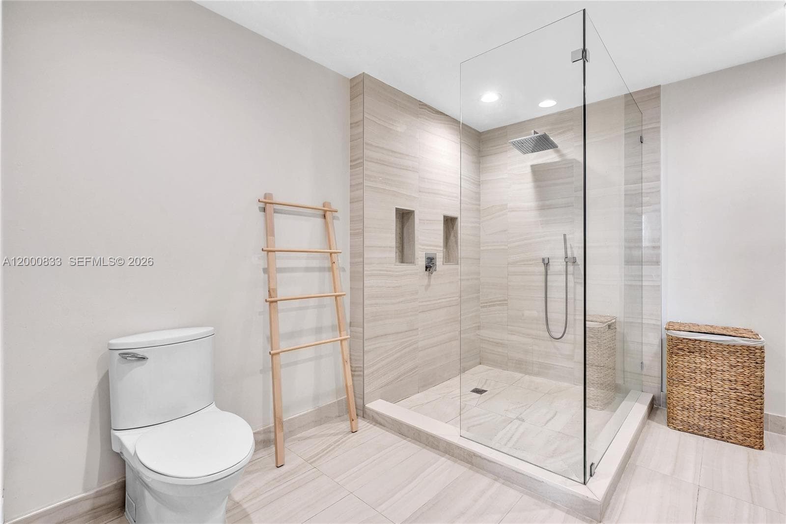 3029 188th St 721 photo 25