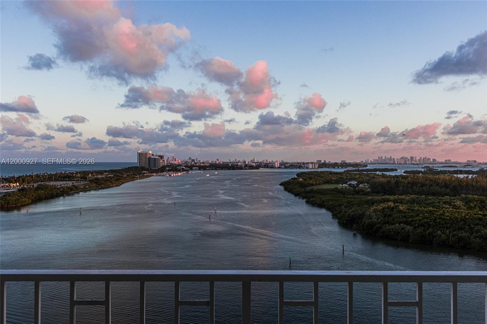 500 Bayview Dr 1930 photo 7