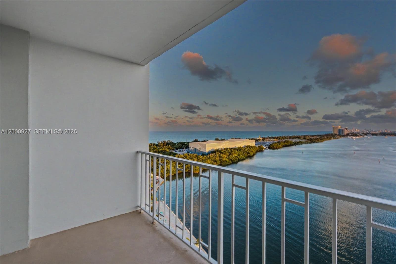 500 Bayview Dr 1930 photo 4