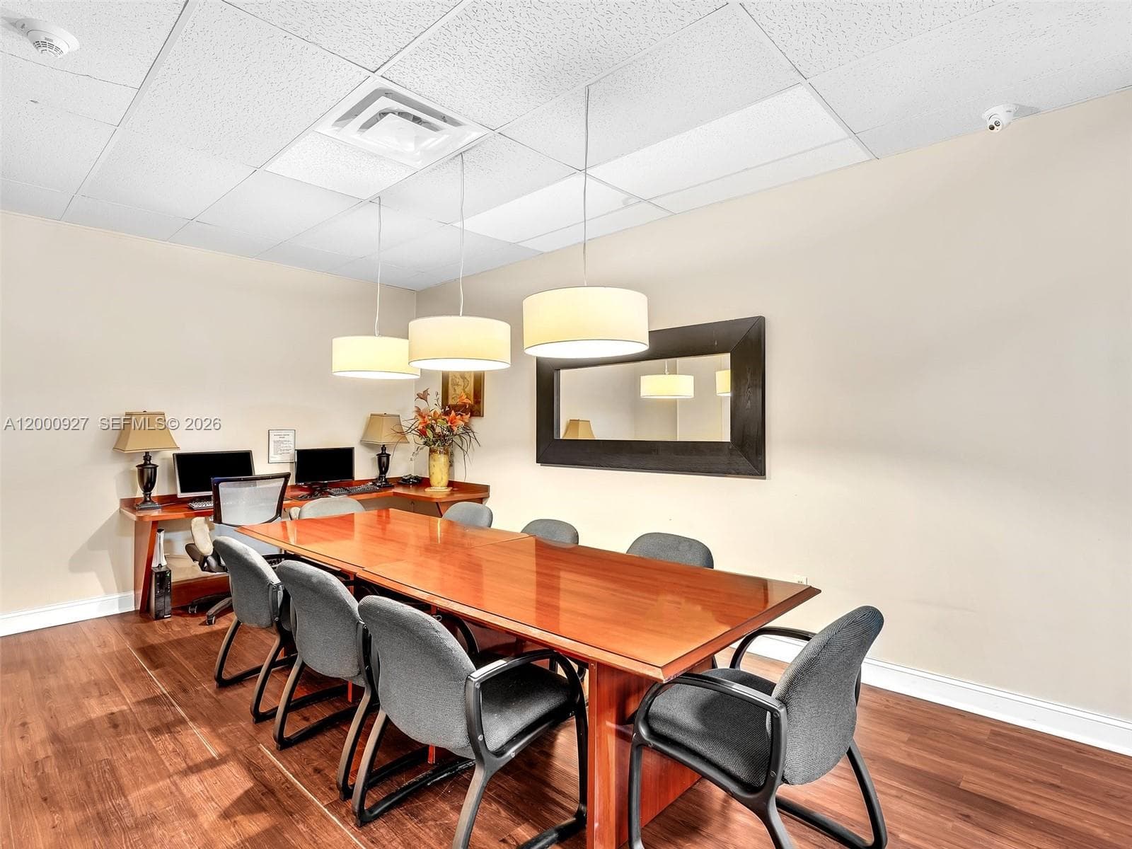 500 Bayview Dr 1930 photo 21