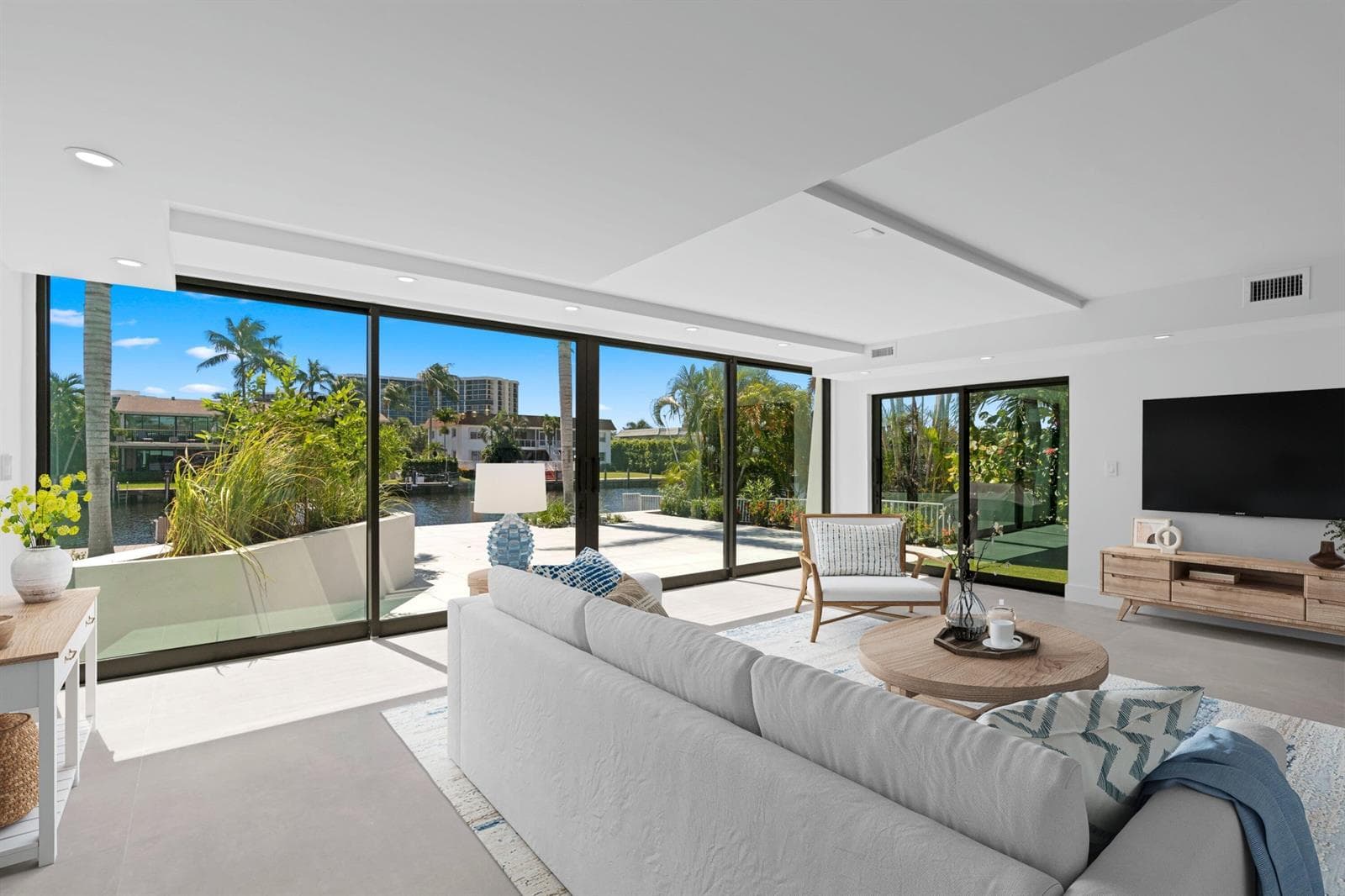 1106 Bel Air Drive C photo 5