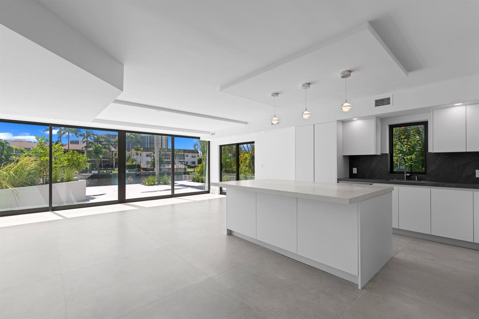 1106 Bel Air Drive C photo 8