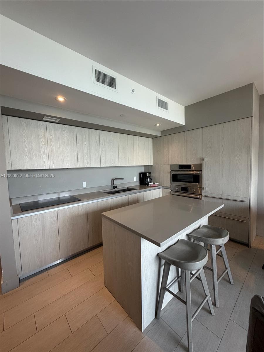 4010 Ocean Dr R804 photo 6