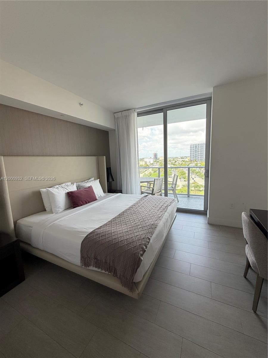 4010 Ocean Dr R804 photo 12