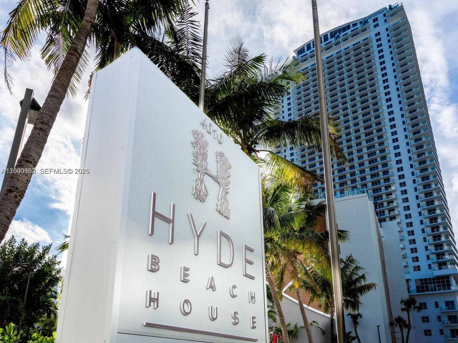 4010 Ocean Dr R804 photo 1