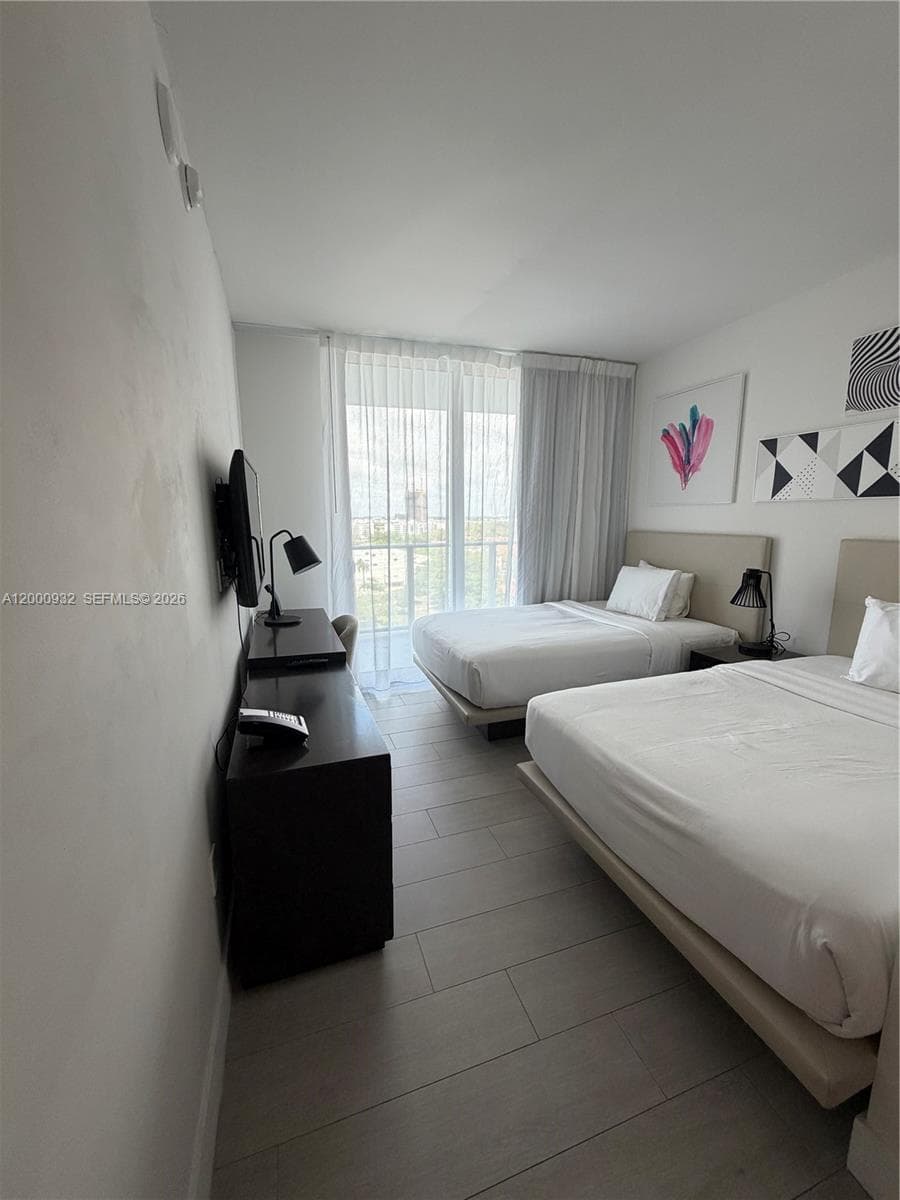 4010 Ocean Dr R804 photo 18