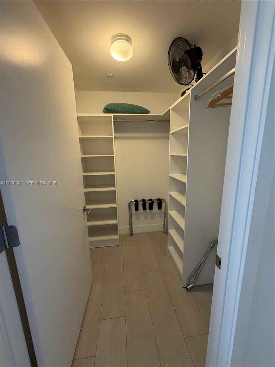 4010 Ocean Dr R804 photo 19