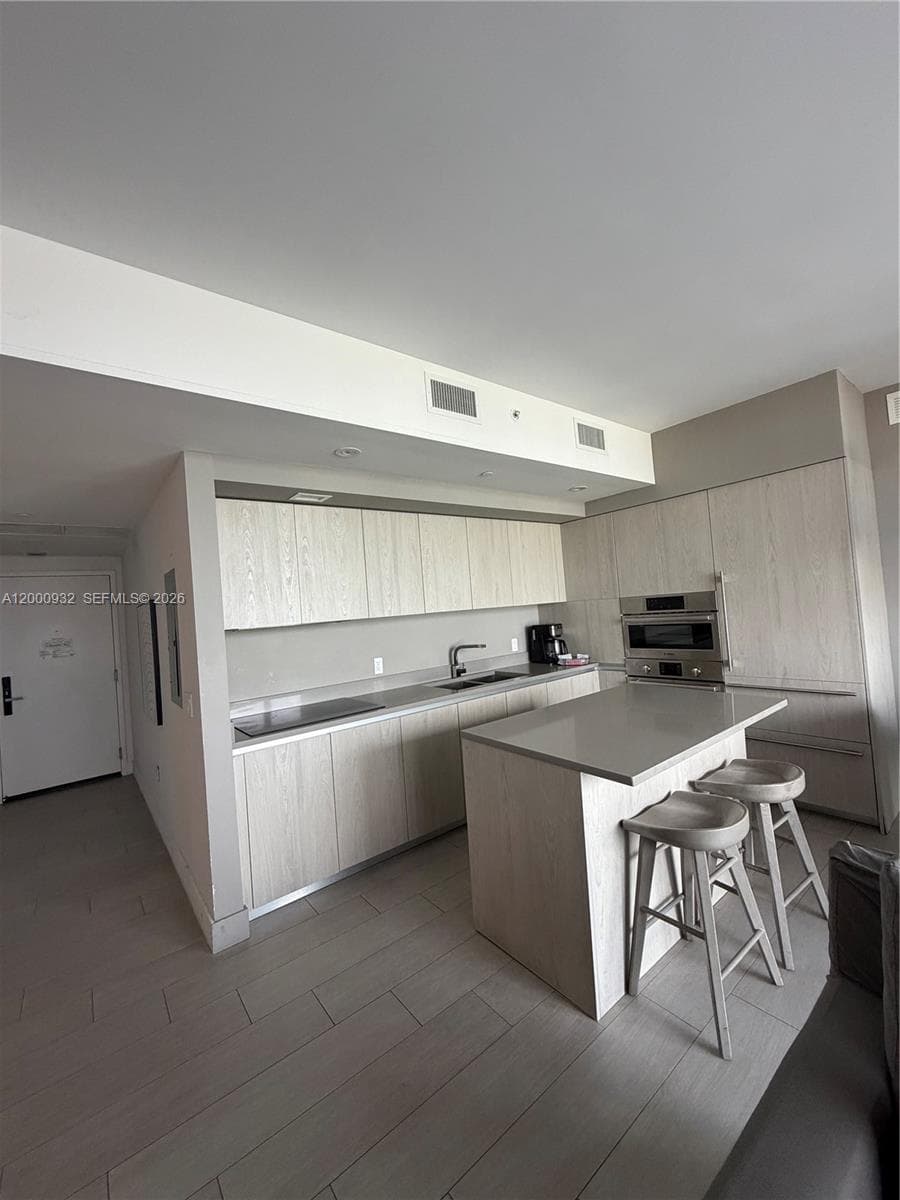 4010 Ocean Dr R804 photo 8