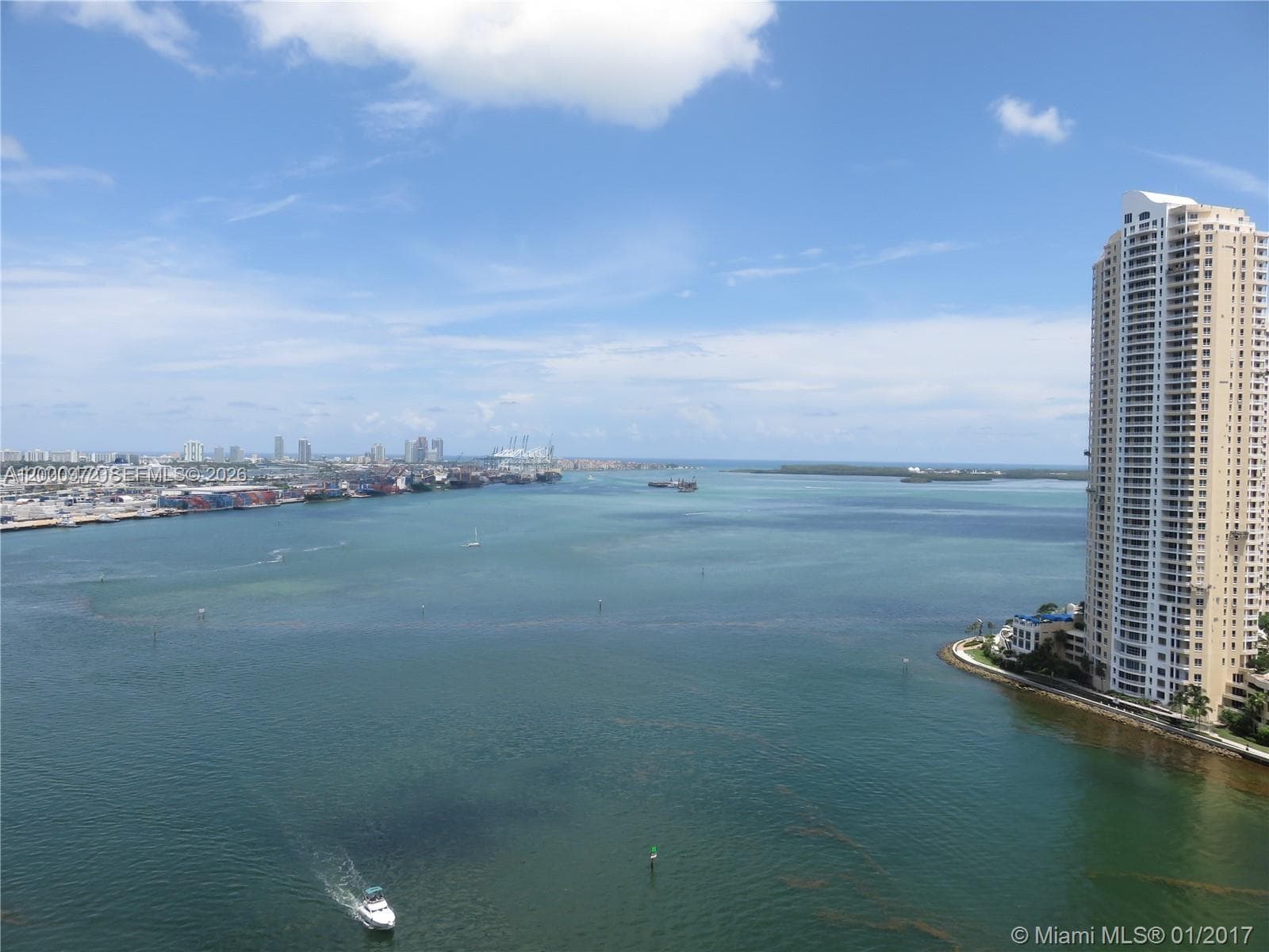 325 Biscayne Blvd 2523 photo 5