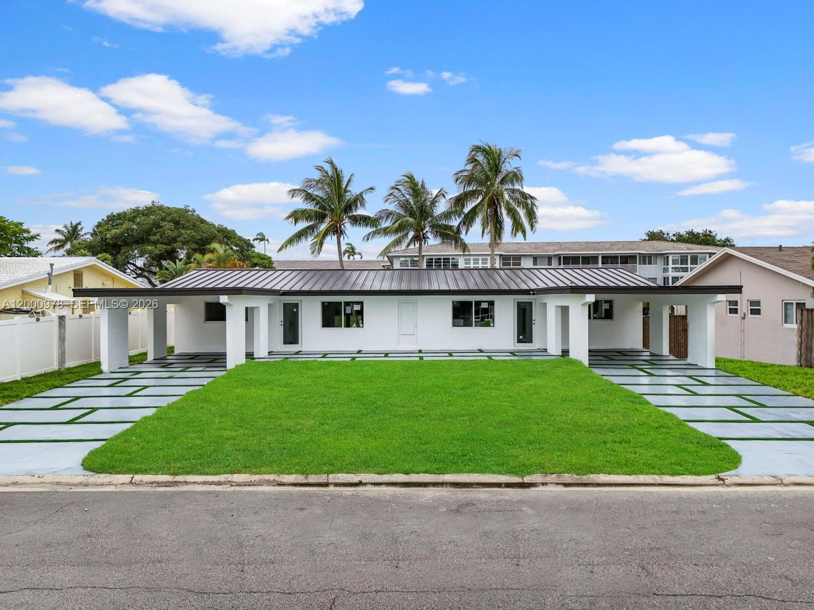 1007 Citrus Isle photo 2