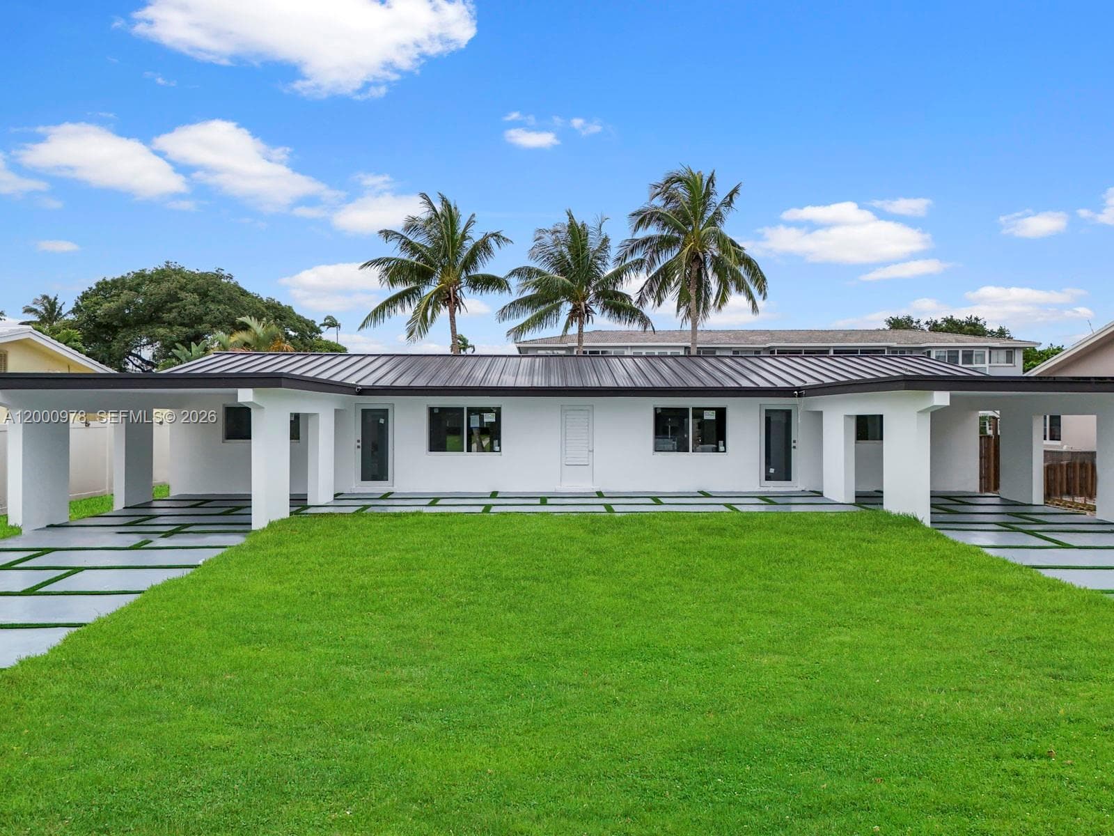 1007 Citrus Isle photo 1