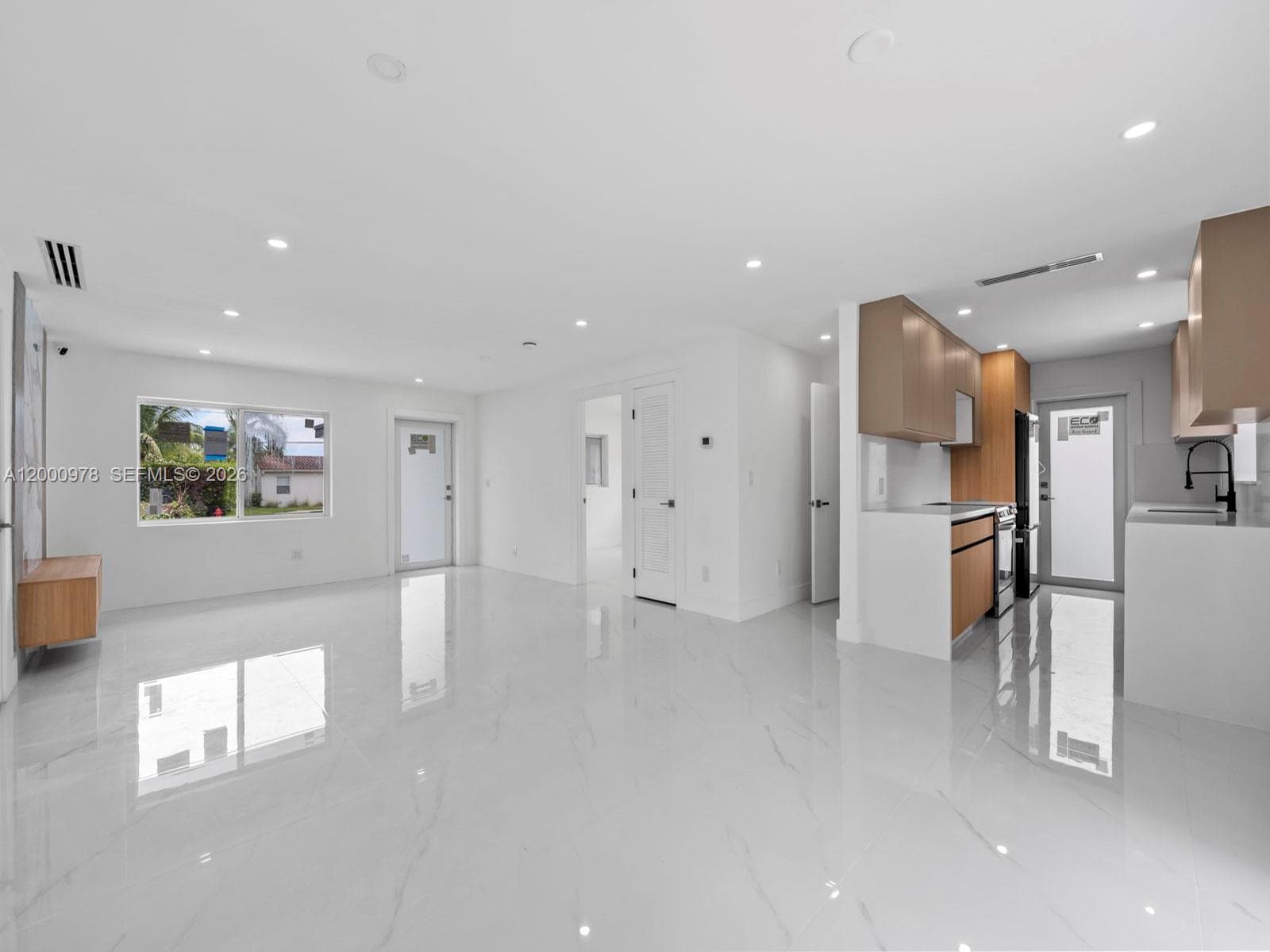 1007 Citrus Isle photo 20