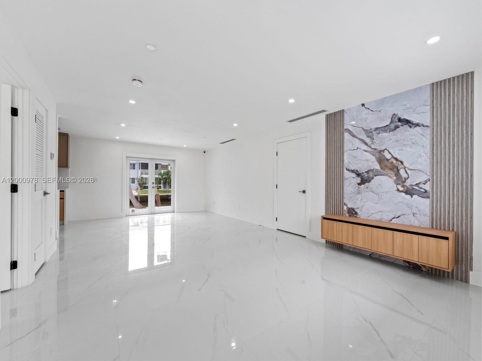 1007 Citrus Isle photo 15