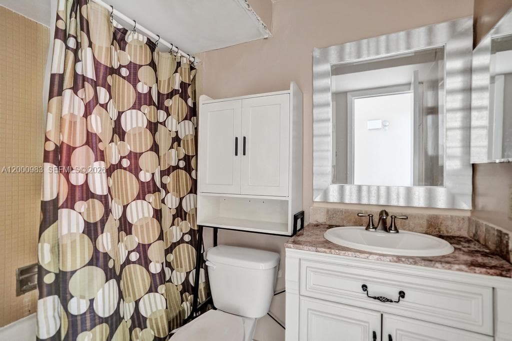 710 Ocean Blvd 812 photo 20