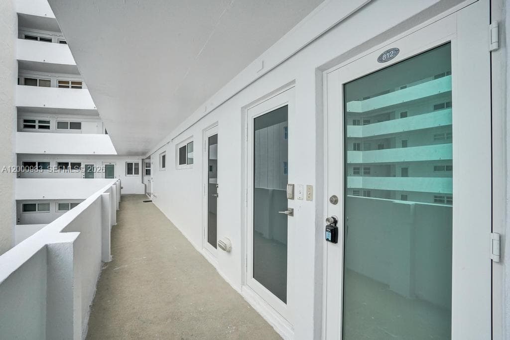 710 Ocean Blvd 812 photo 4