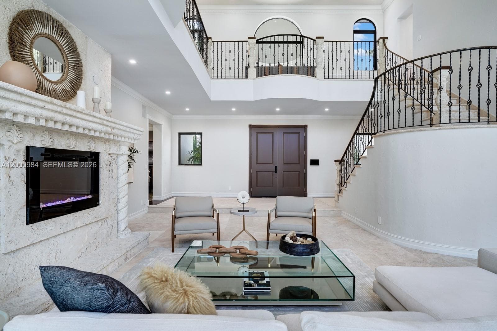 168 Fiesta Way photo 6