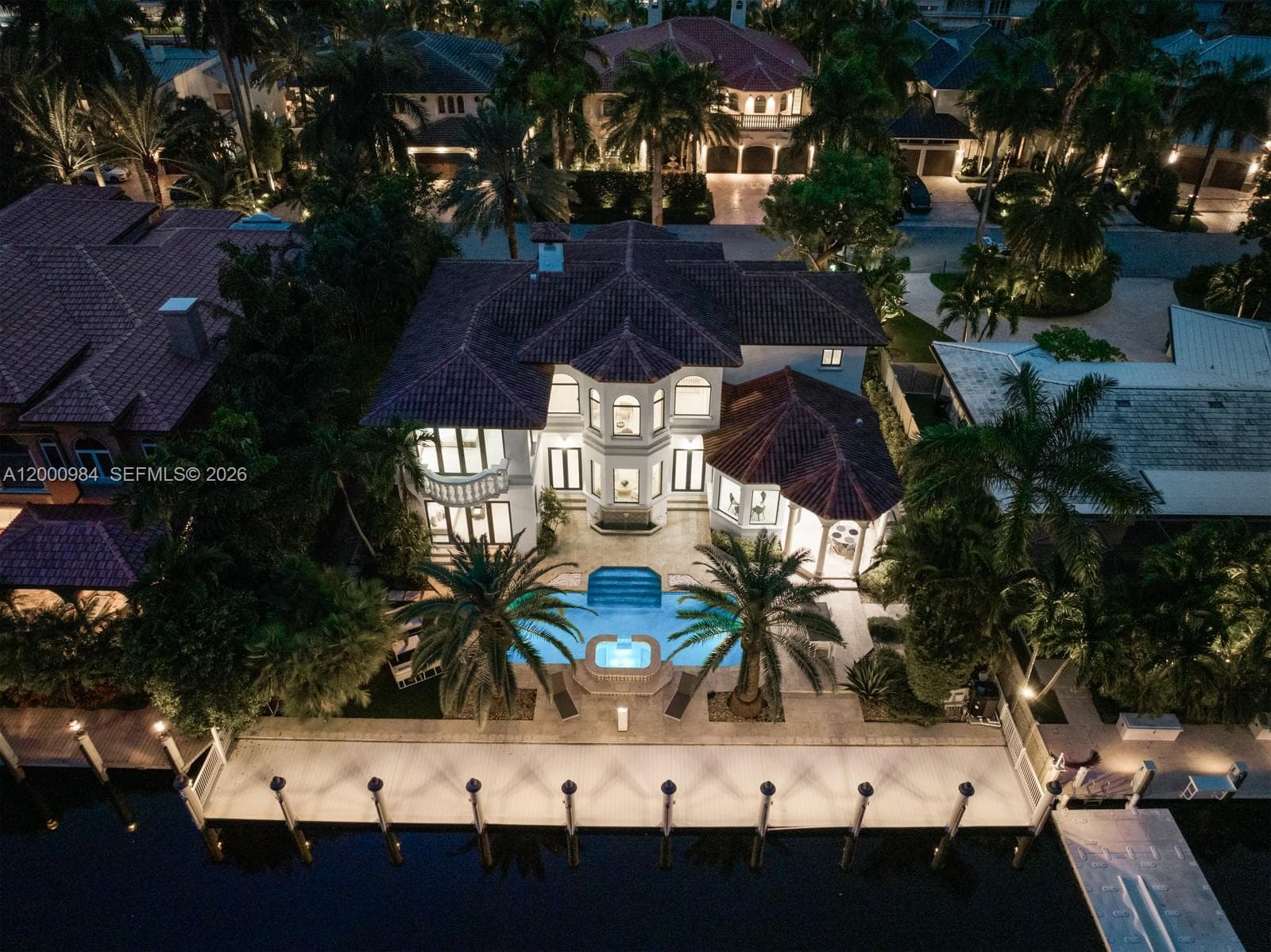 168 Fiesta Way photo 10