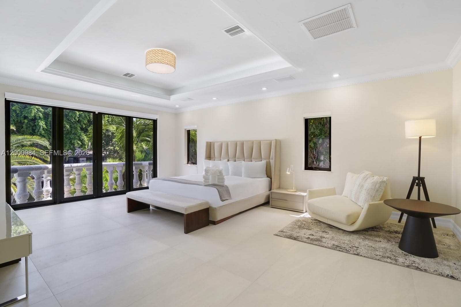 168 Fiesta Way photo 4