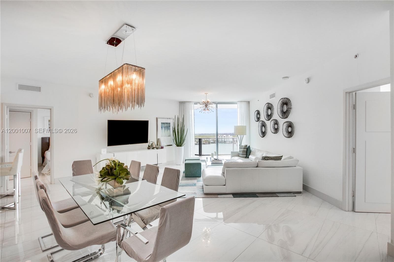 17111 Biscayne Blvd 2008 photo 2