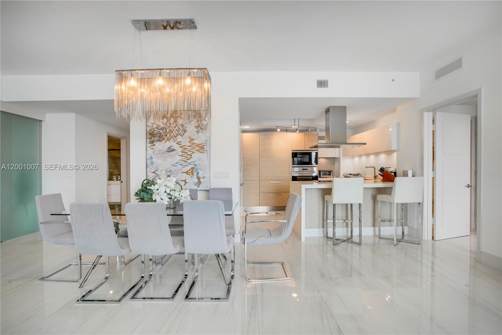 17111 Biscayne Blvd 2008 photo 6