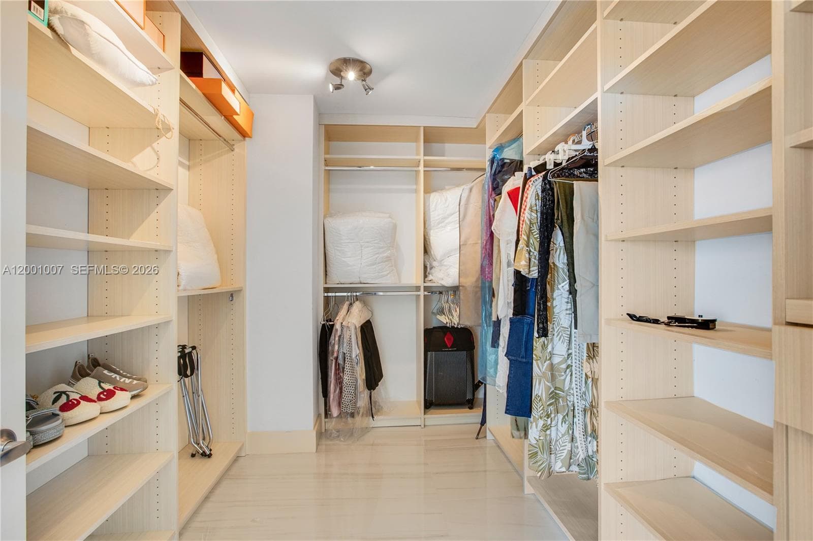 17111 Biscayne Blvd 2008 photo 16