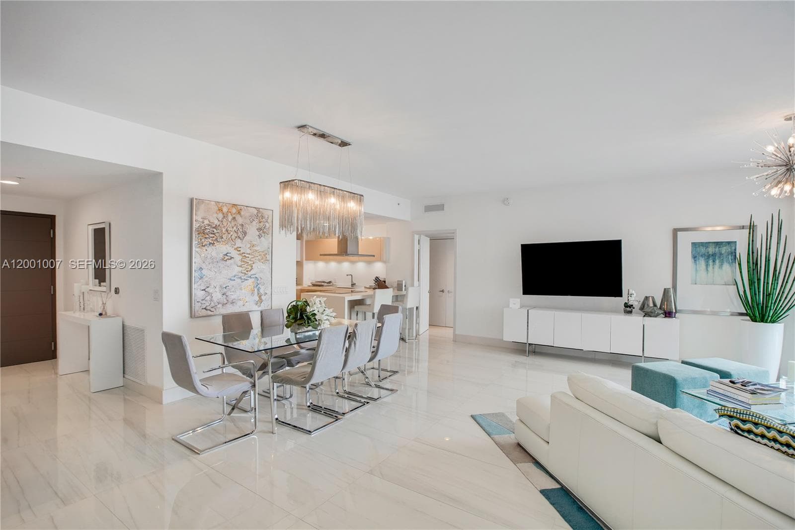 17111 Biscayne Blvd 2008 photo 3