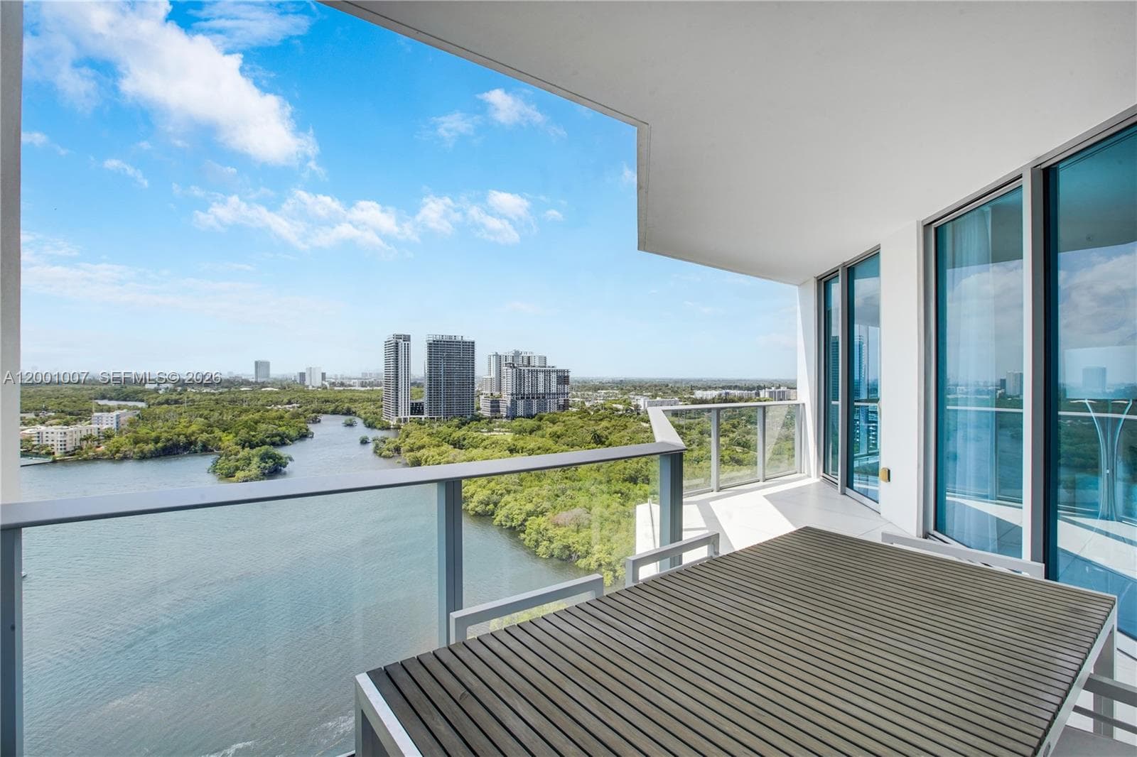 17111 Biscayne Blvd 2008 photo 19
