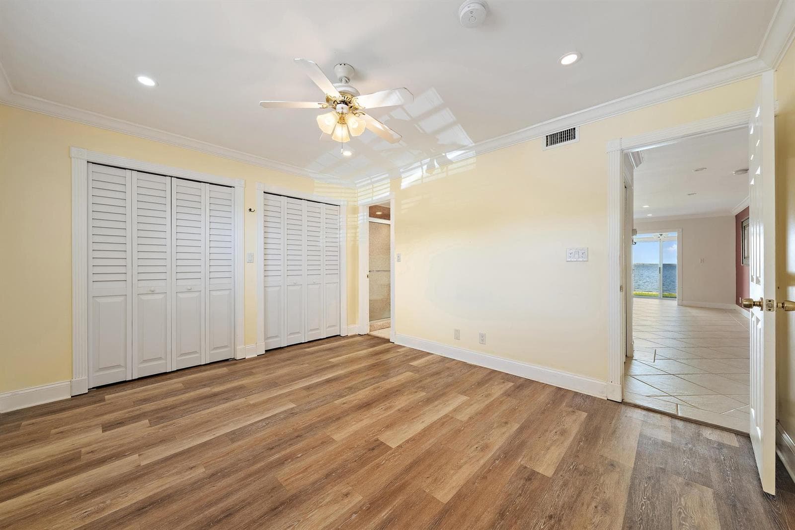 400 Wilma Circle 108 photo 11