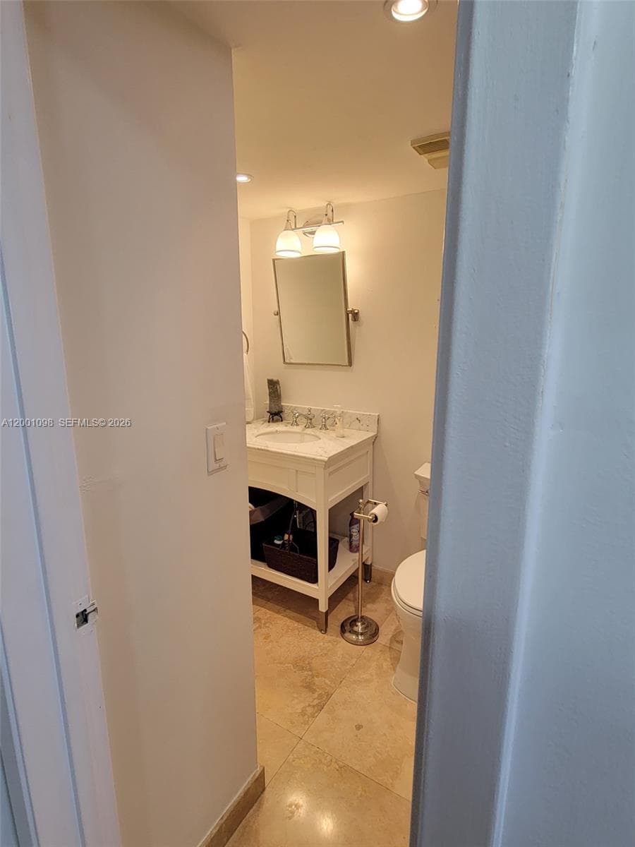 2625 Collins Ave 1601 photo 22