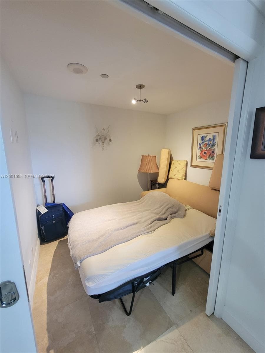 2625 Collins Ave 1601 photo 20